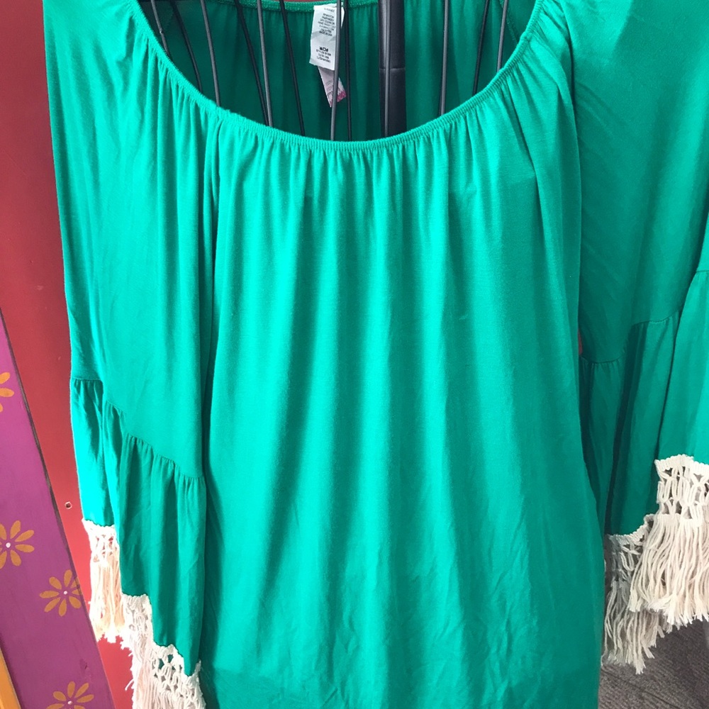 GREEN TUNIC WITH tiered FRINGE BELL SLEEVES! Large